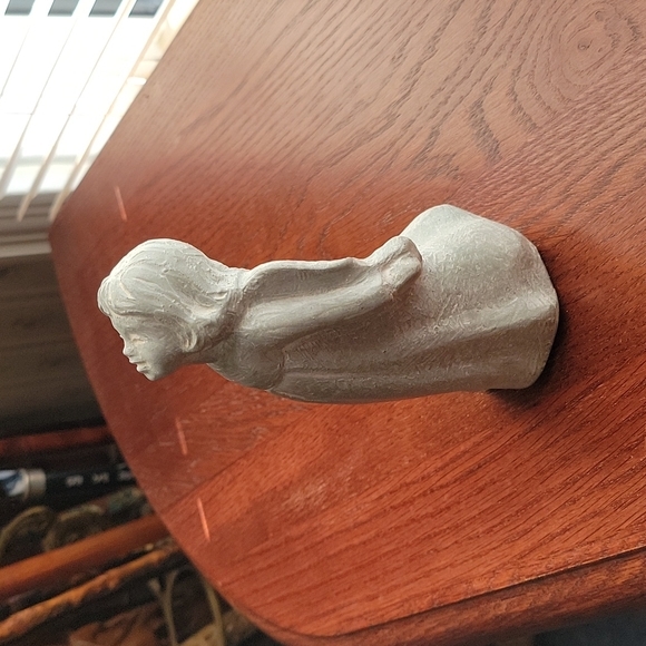 Isabel Bloom 2007 Concrete Angel Girl Statue - Signed - Picture 2 of 4